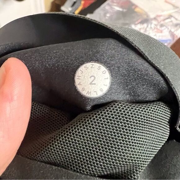 Lululemon In Movement Crop Olive Green Size 2‎ - Picture 7 of 11